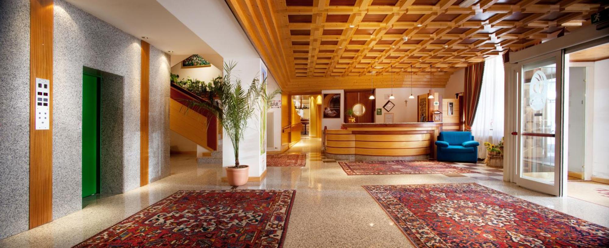 Hotel Grand Rabbi